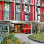 Luxury Modern 2Bd 2Ba White City Living Apartment