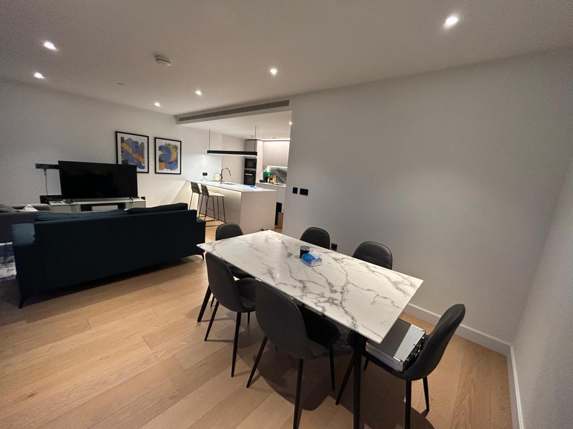 Luxury Modern 2bd 2ba White Living Appartamento Londra