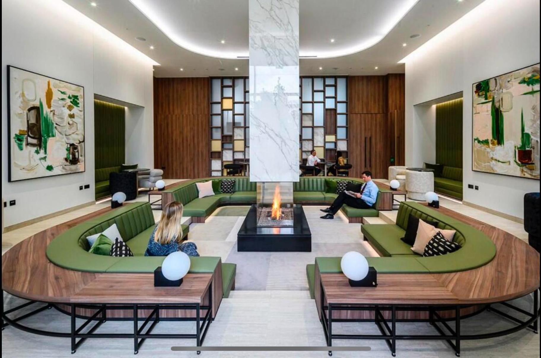 Luxury Modern 2bd 2ba White Living Appartamento Londra