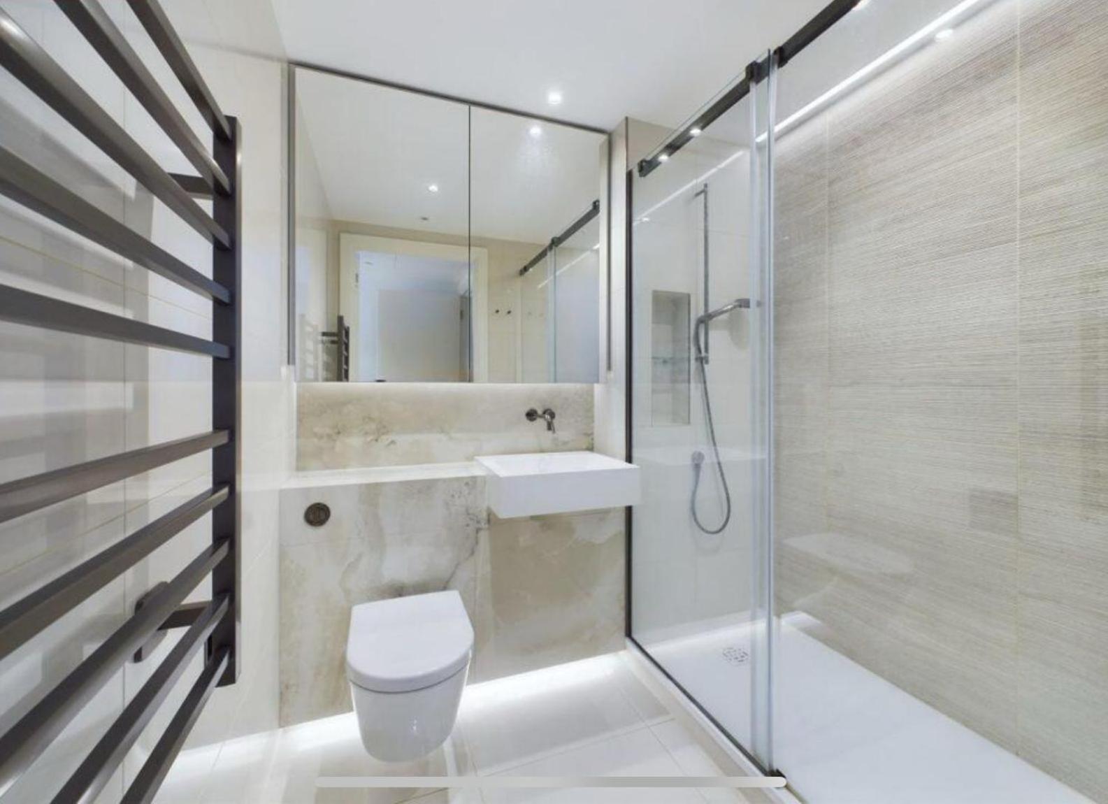 Luxury Modern 2bd 2ba White City Living Apartment London